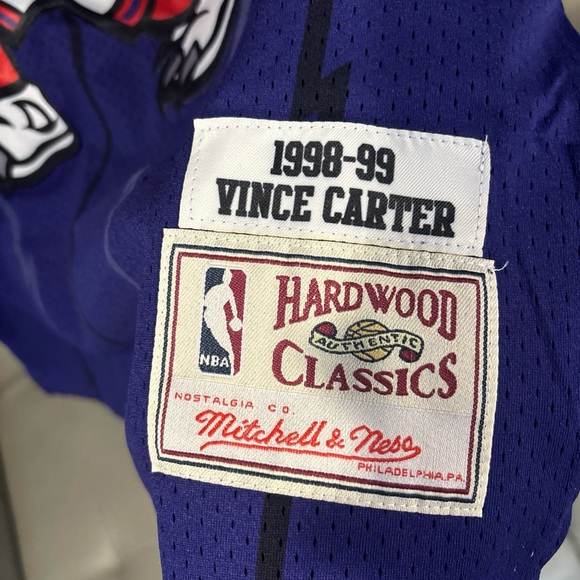 Carter retro Raptors Jersey XL - Picture 4 of 4